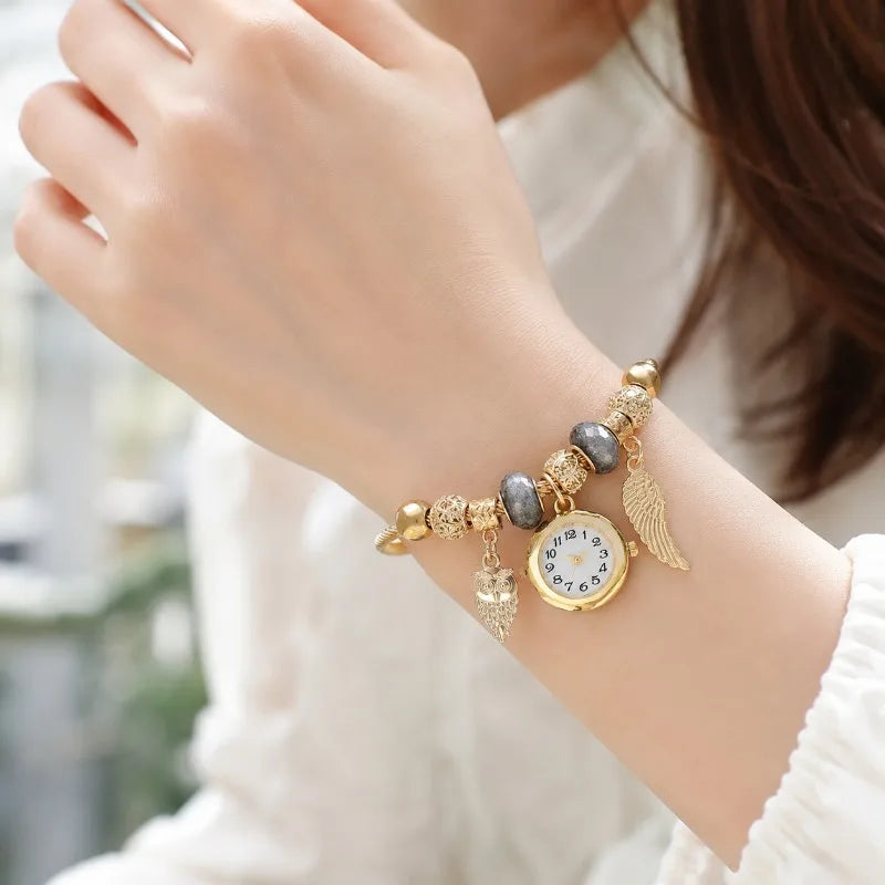 Bracelet TINUORA – Quartz, Perles Cristal Grises, Charmes Hibou et Ailes, Cadran Rond