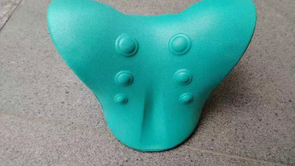 Coussin Cervical Relaxant en C – Traction & Massage Nuque et Épaules